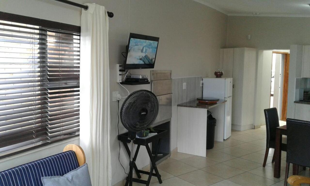 Madiolyn Apartamentos Jeffreys Bay Exterior foto