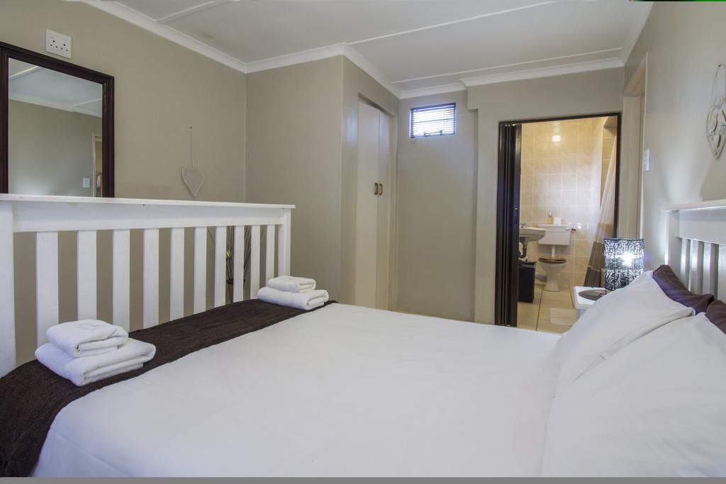 Madiolyn Apartamentos Jeffreys Bay Exterior foto