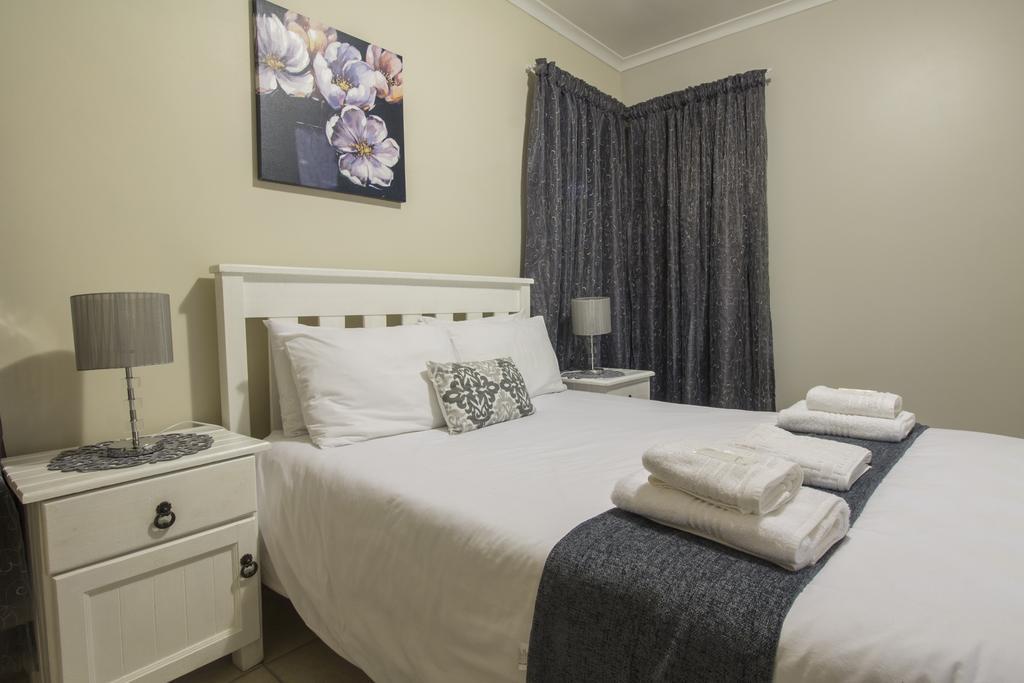 Madiolyn Apartamentos Jeffreys Bay Exterior foto