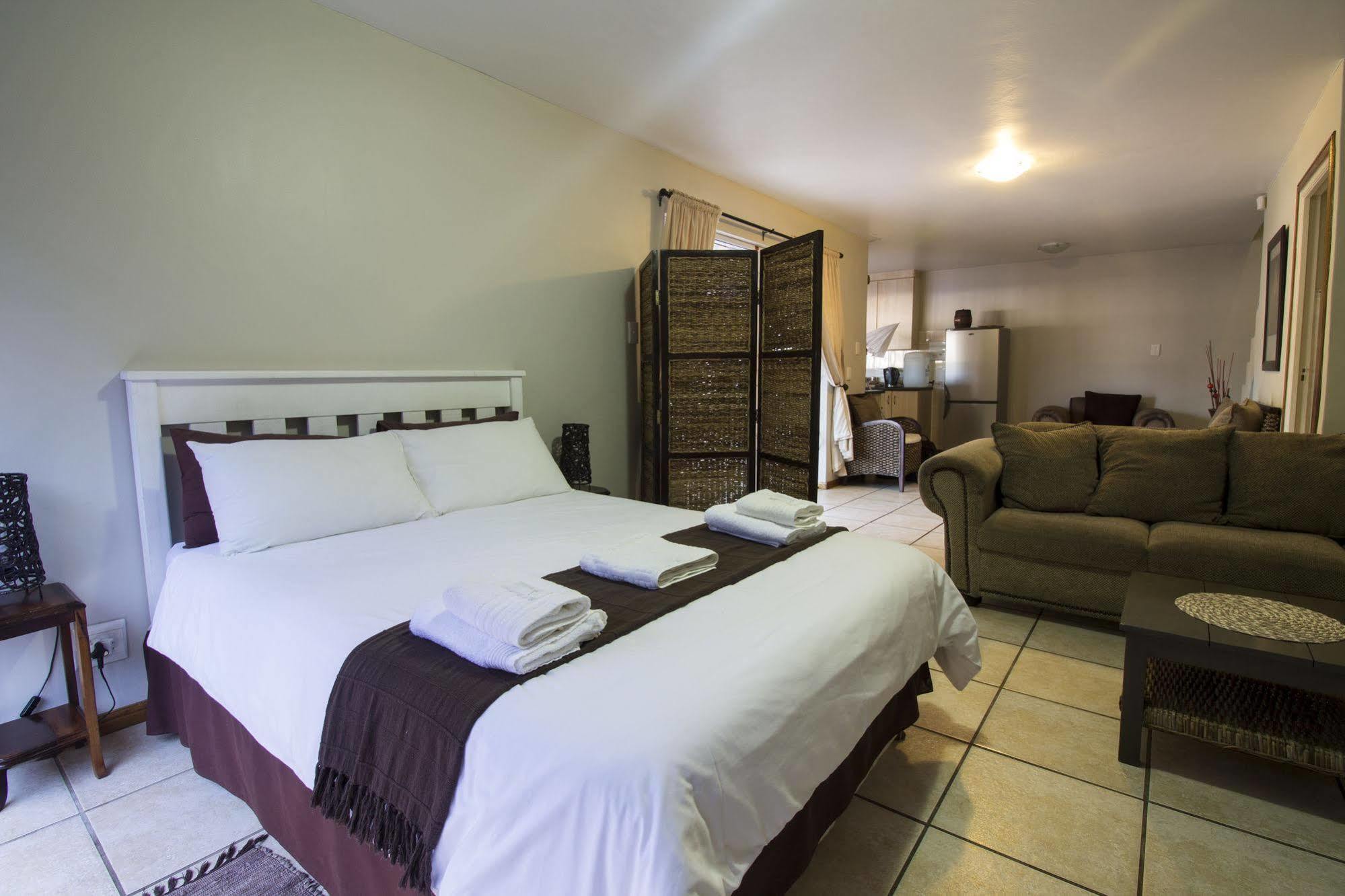 Madiolyn Apartamentos Jeffreys Bay Exterior foto