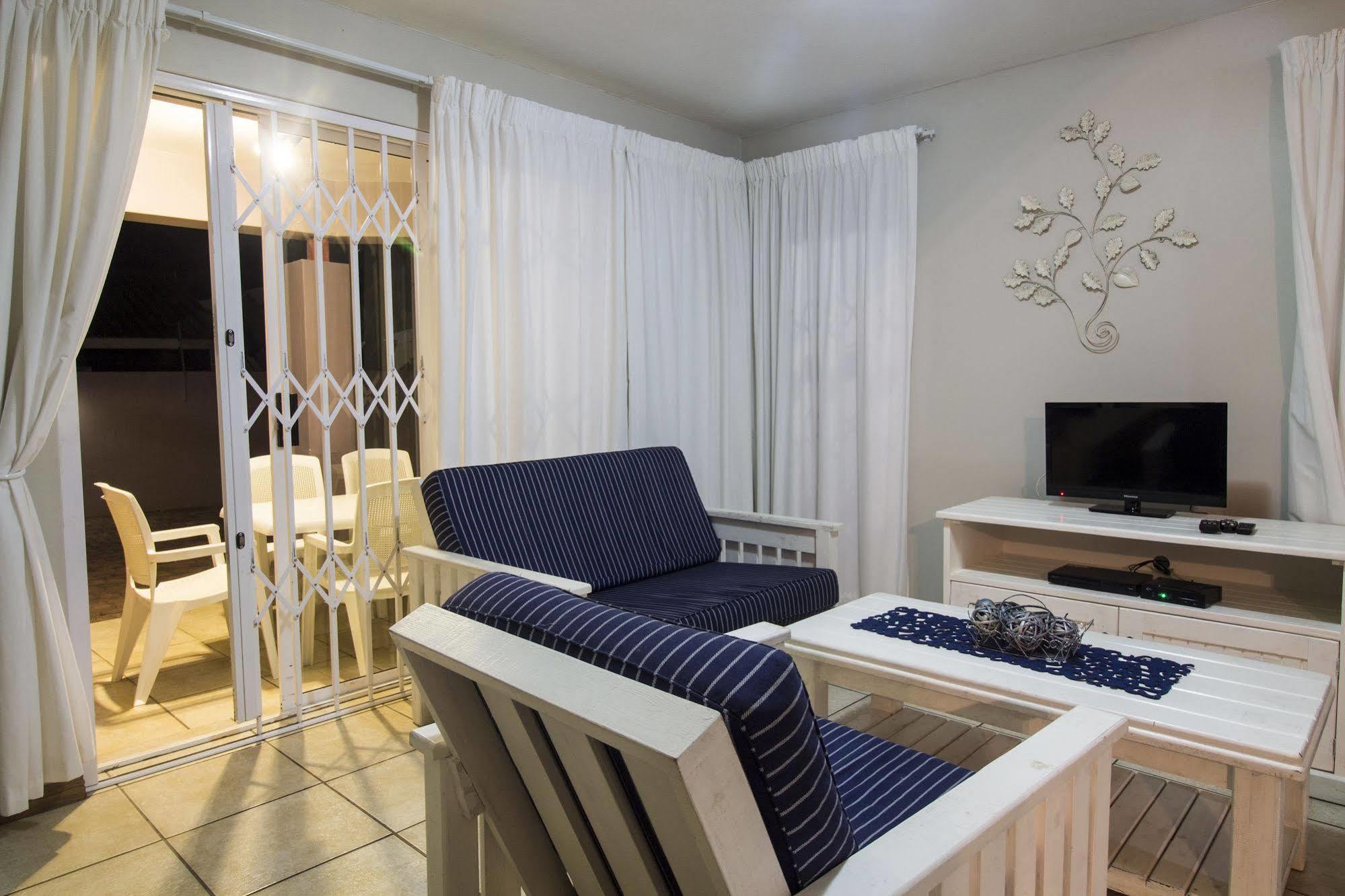 Madiolyn Apartamentos Jeffreys Bay Exterior foto