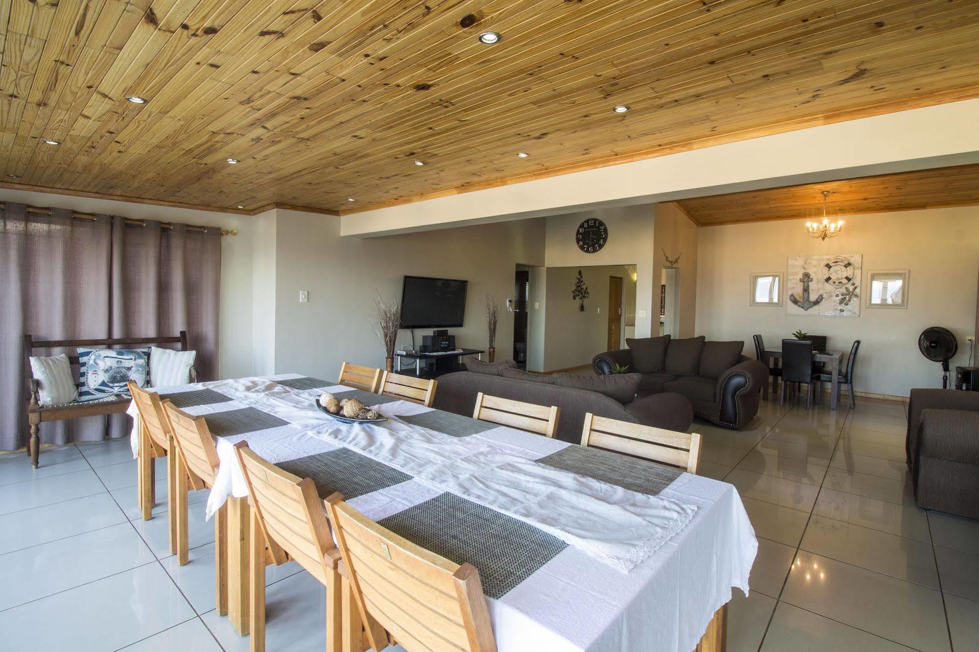 Madiolyn Apartamentos Jeffreys Bay Exterior foto